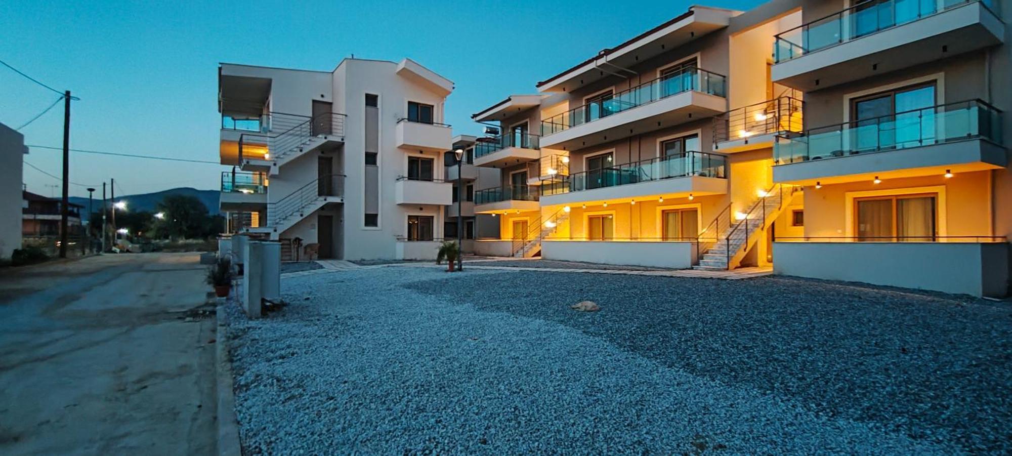 Ofrynio Deluxe Apartments Ofrínion المظهر الخارجي الصورة